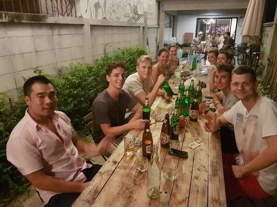 Allsum Hostel Ayutthaya Eksteriør billede
