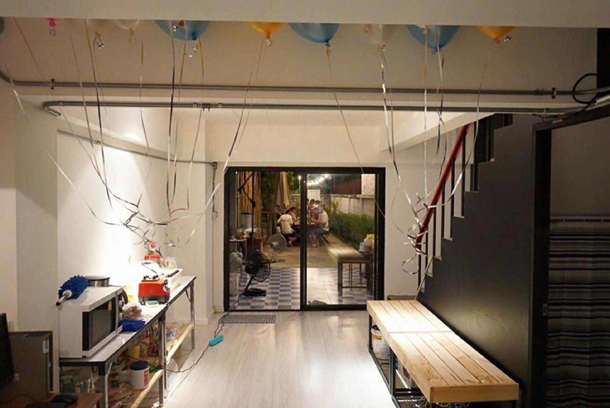 Allsum Hostel Ayutthaya Eksteriør billede